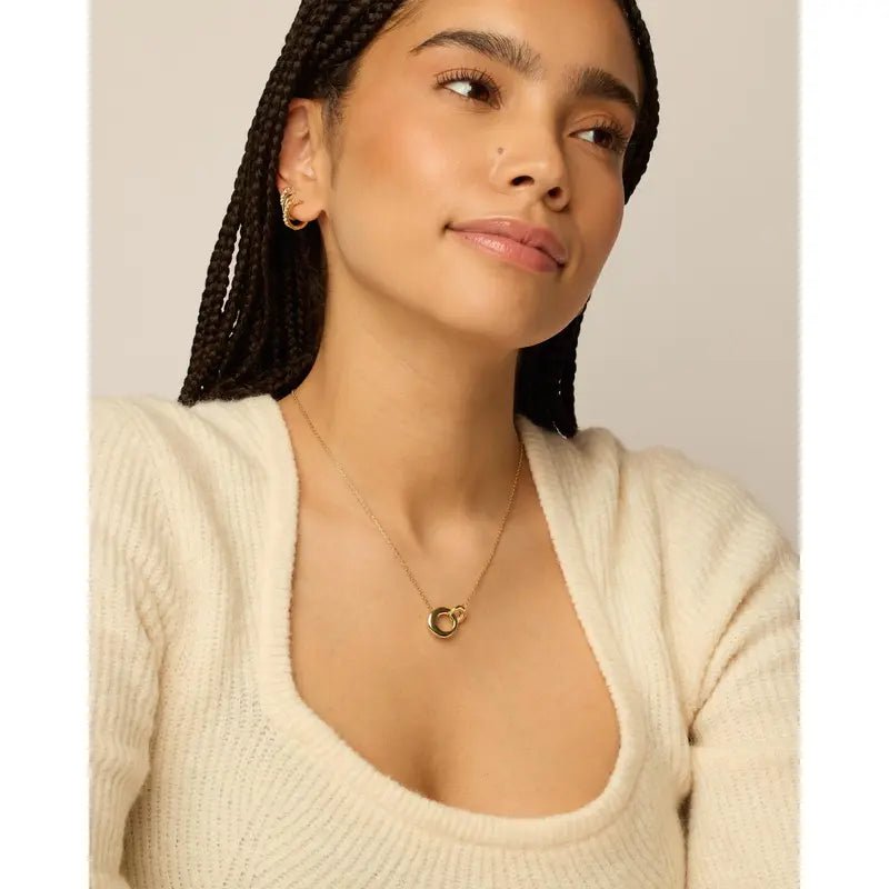 14K Gold Plated Interlocking Circle Necklace for Women - KARMARKA