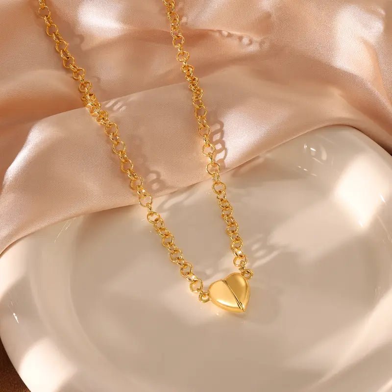14K Gold Plated Magnetic Heart Necklace for Women - KARMARKA