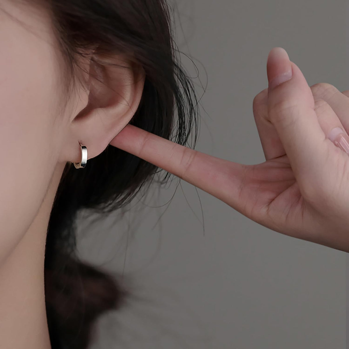 925 Sterling Silver Small round Hoop Earrings for Women Teen Girls Huggie Hoop Earrings Minimalist Hoop Earrings