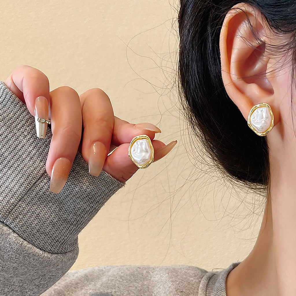 Pearl Earrings for Women 14K Gold Plated Baroque Pearls Stud Earrings Chunky Vintage Pearl Statement Earrings Wedding Jewelry for Bridal