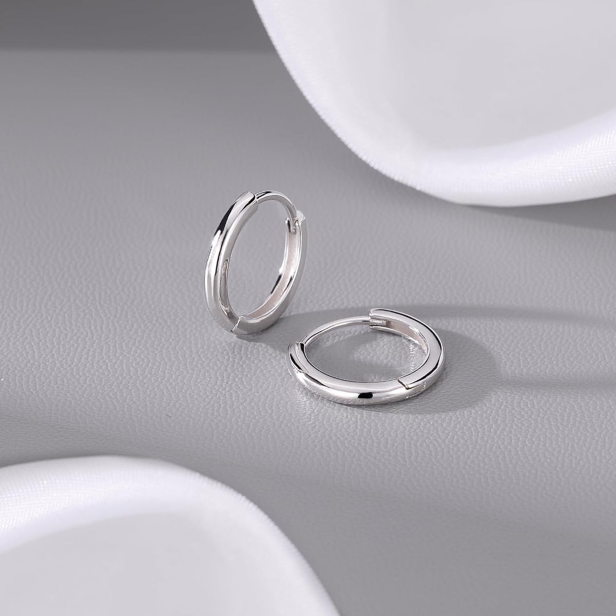 925 Sterling Silver Small round Hoop Earrings for Women Teen Girls Huggie Hoop Earrings Minimalist Hoop Earrings