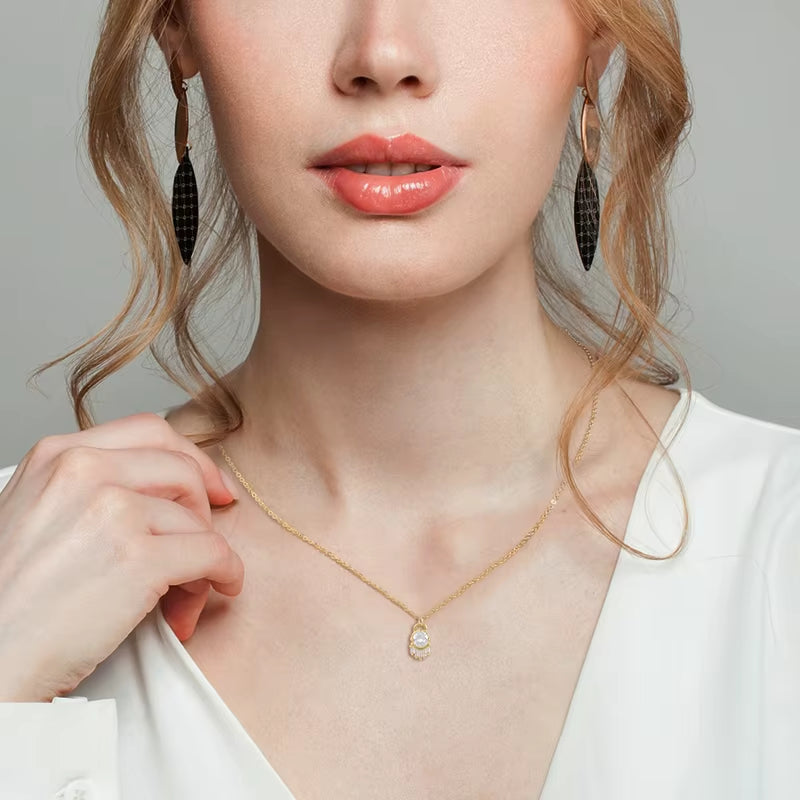 Fashion Pendant Necklaces 925 Sterling Silver Diamond Necklace Hand Shape Zircon Gold Plated Necklaces for Women