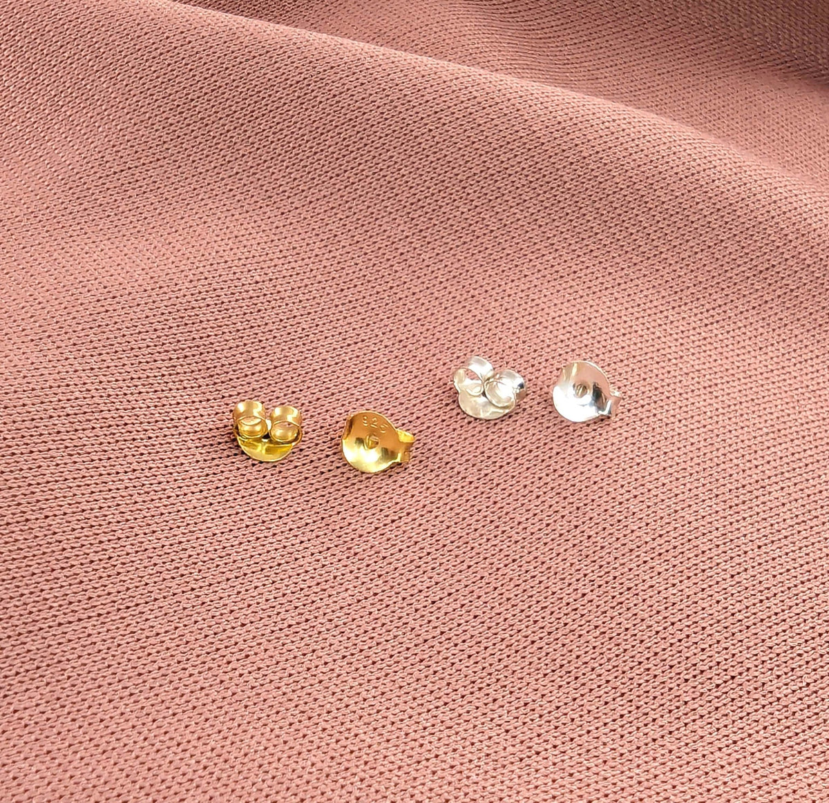 Open Circle Stud Earrings • Minimalist Earrings • Open Circle Earrings • Dainty Earrings • Circle Earrings • Stud Earrings - KARMARKA
